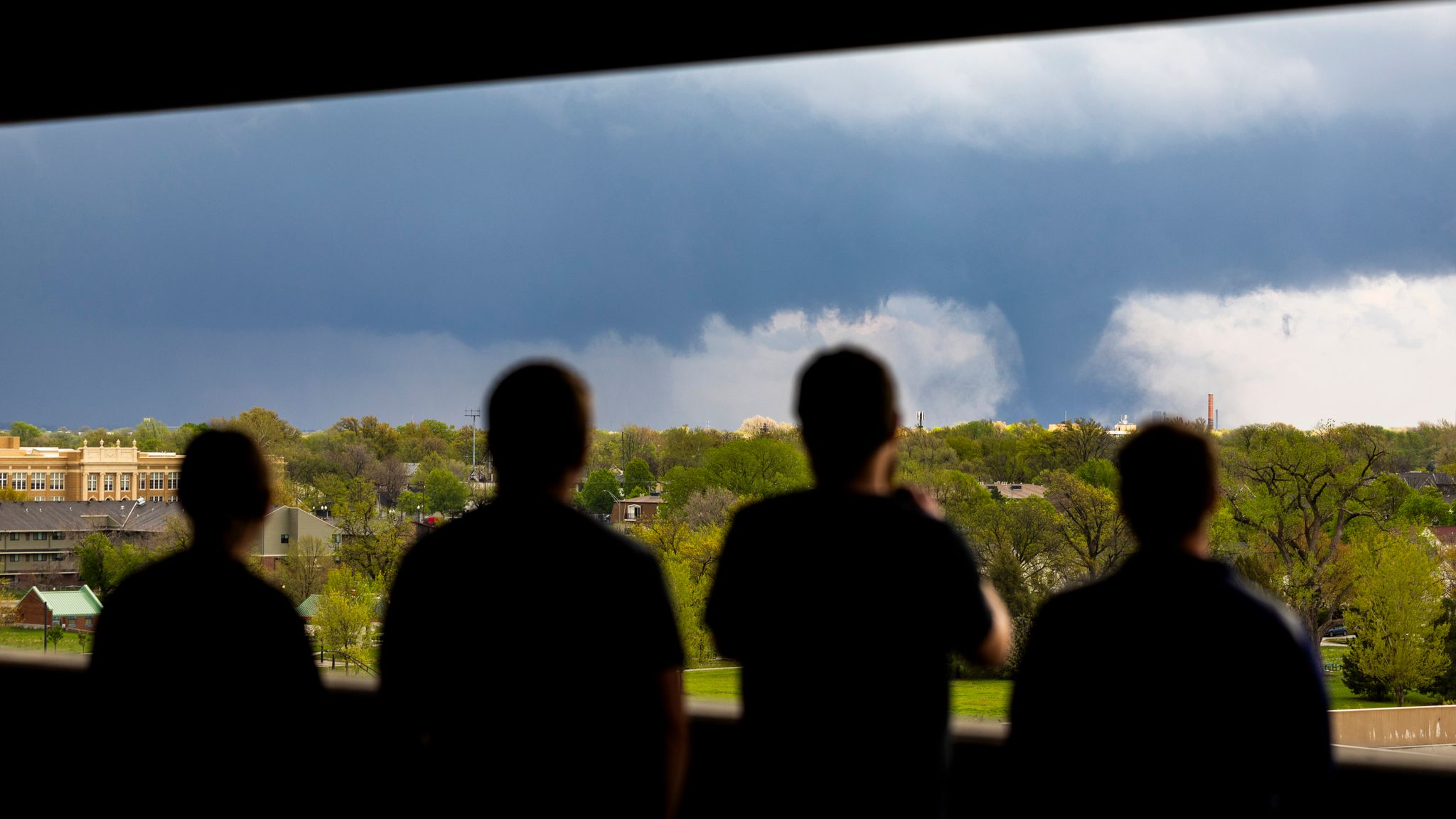 Tornado strikes Nebraska as hundreds of homes damaged and thousands ...