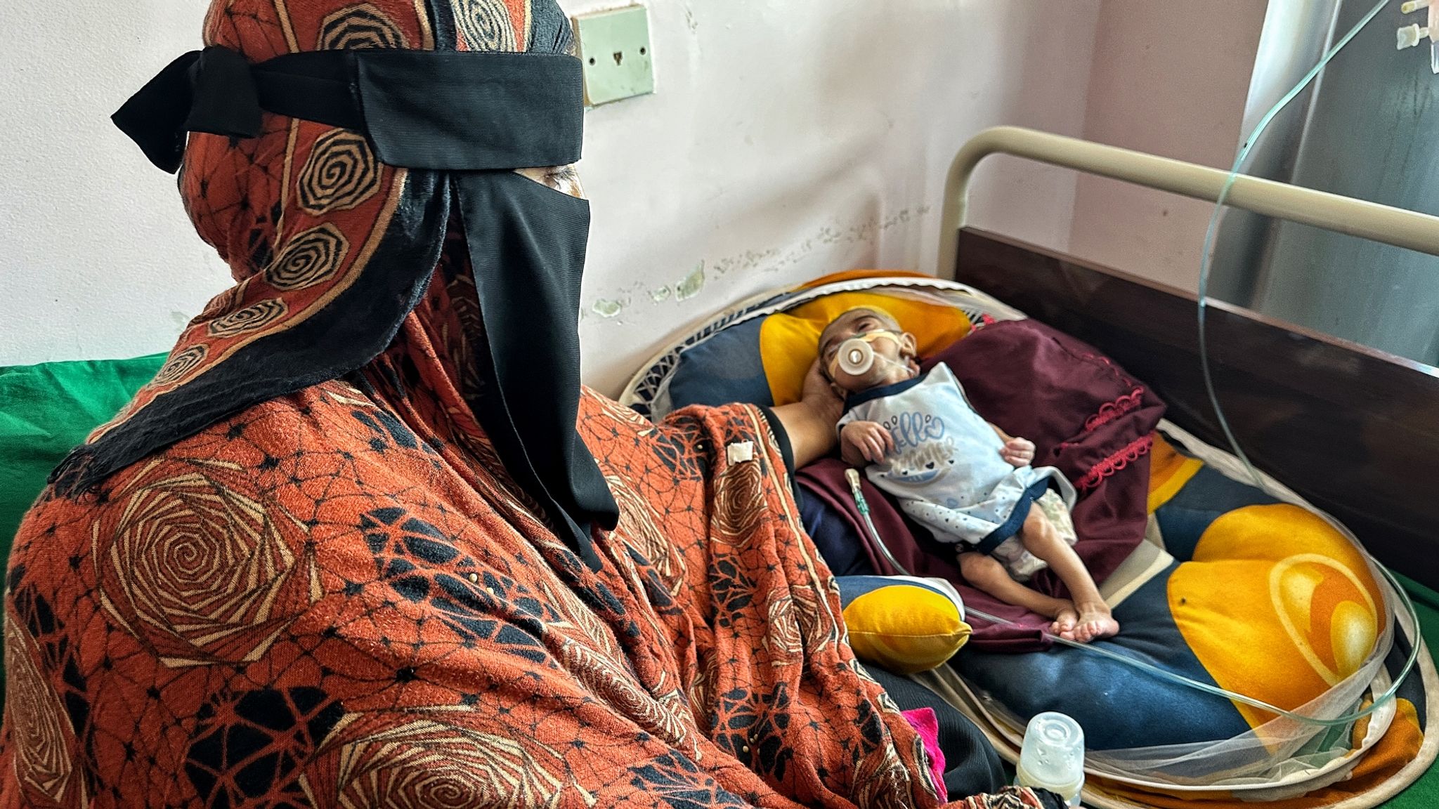 Babies are starving as Yemen teeters on brink of collapse - while ...