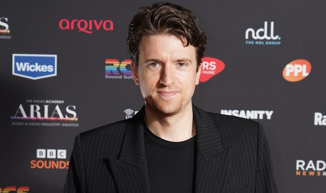 Radio 1's Greg James apologises 'unreservedly' after backlash over glass eye comment - Vimarsana News