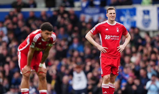 Nottingham Forest mocked after accusing VAR of being 'Luton fan' - Vimarsana News