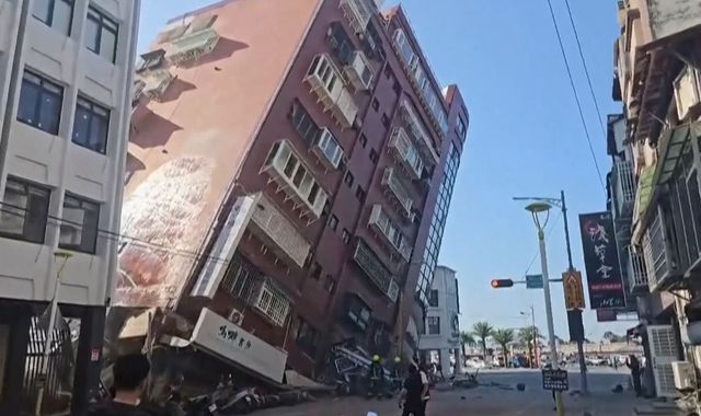 Taiwan: Thousands without power and 'people trapped in buildings' after strong earthquake - Vimarsana News