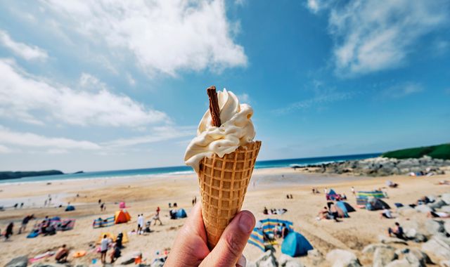 UK weather: Friday could be hottest day of year so far - with temperatures well above average this weekend - Vimarsana News