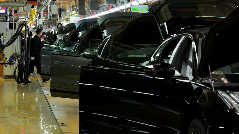 Le constructeur automobile chinois Zeekr déploie des véhicules électriques de luxe dans son usine proche de la ville portuaire de Ningbo.  Crédit : Lex Ramsay