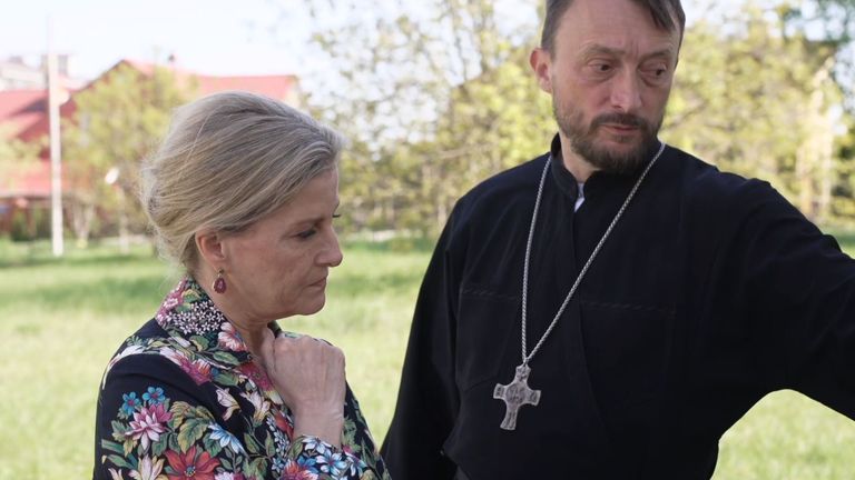 The duchess met an Orthodox priest in Bucha