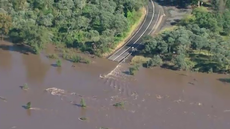 Dozens rescued from Oz floodwaters