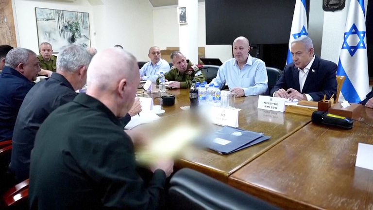 'Options' agreed by Israeli war cabinet after missile attack from Iran ...