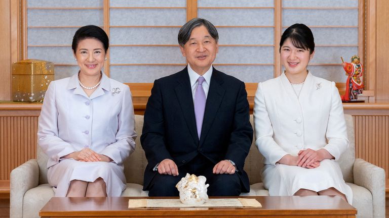 In this photo provided by Japan&#39;s Imperial Household Agency, Japan&#39;s Emperor Naruhito, Empress Masako, and their daughter Princess Aiko pose during a family photo session for New Year at the Imperial Palace in Tokyo, Japan, December 23, 2023. Imperial Household Agency of Japan/Handout via REUTERS THIS IMAGE HAS BEEN SUPPLIED BY A THIRD PARTY. MANDATORY CREDIT. NO CROPPING.