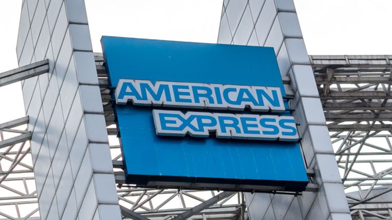 Money latest: American Express announces two big changes to credit card - Vimarsana News