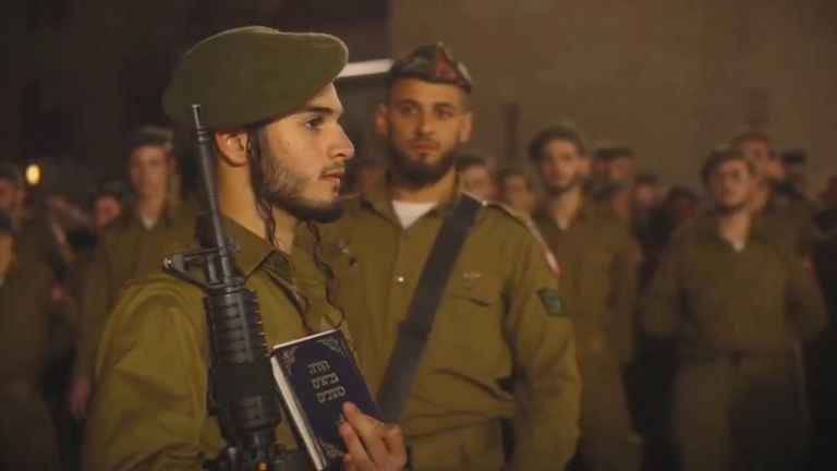 Netzah Yehuda mixes the soldier with religion