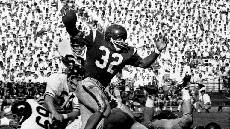 Southern California&#39;s OJ Simpson (32) runs against California during a college football game in 1968.
Pic: AP