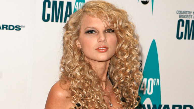 Taylor in 2006, when she was seen as the sweet girl of country music. Pic: Reuters