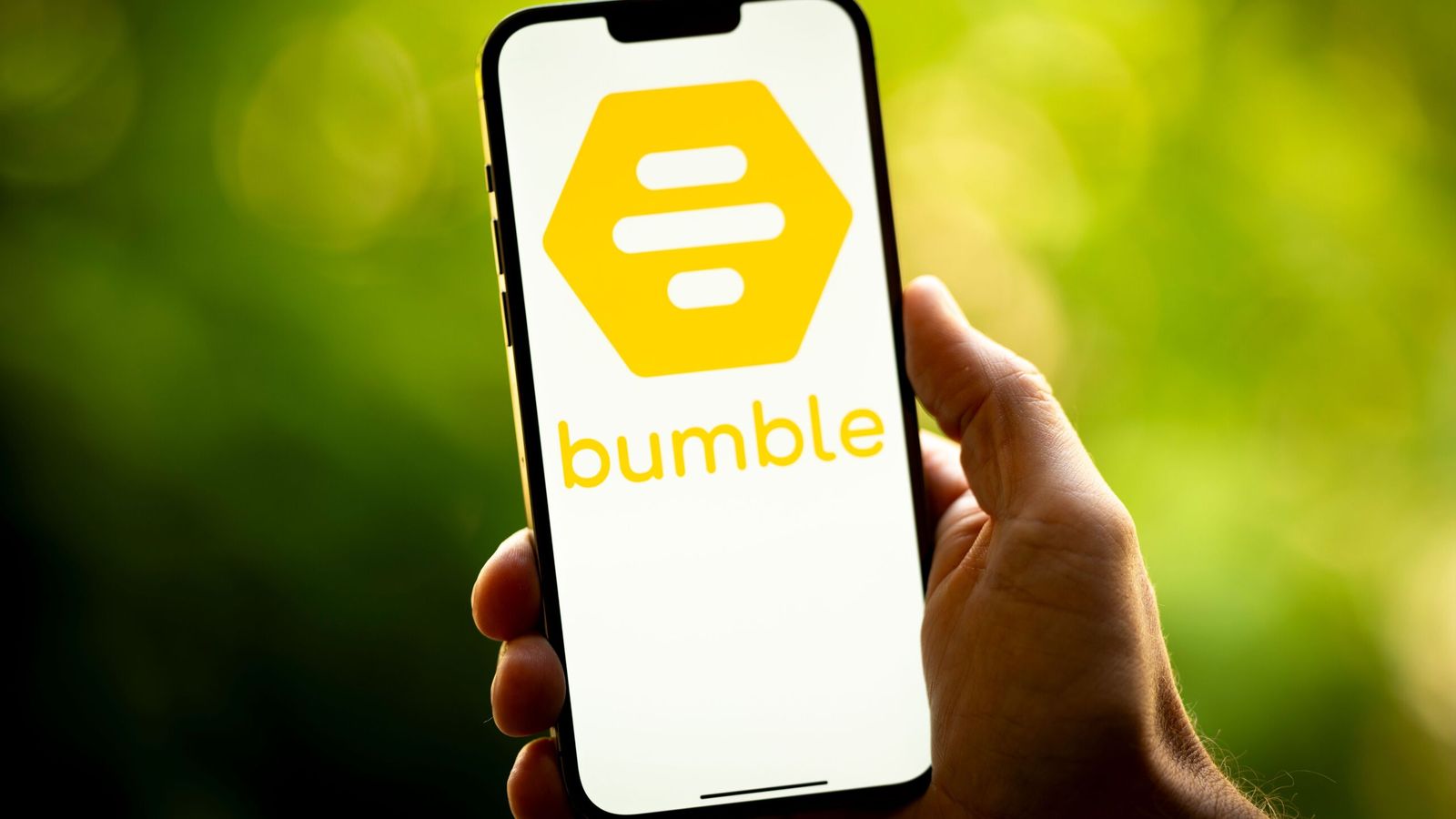 Bumble apologises for adverts showing to mock celibacy
