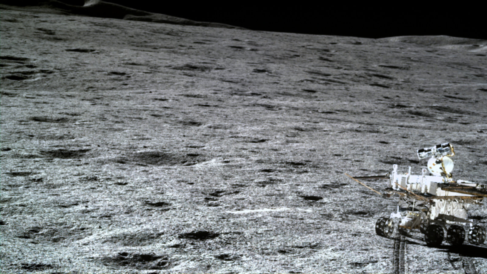 Защо обратната страна на луната е карираният флаг на космическата надпревара 2.0