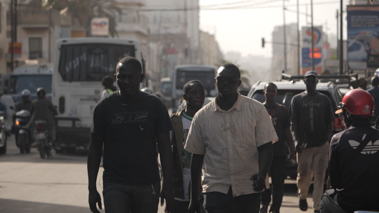 Сенегалците, които се надяват на по-добър живот, чакат като „невъзможен“ път към затварянето на САЩ