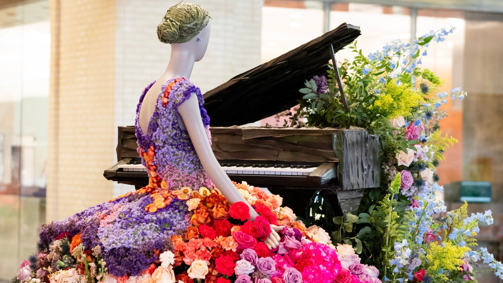 Кралската ботаническа градина в Единбург ще бъде домакин на премиерата в Обединеното кралство на новата изложба Fleurs de Villes