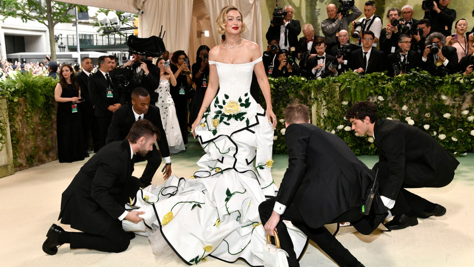 Met Gala: Eight talking points as AI Katy Perry photo fools her mum and ...