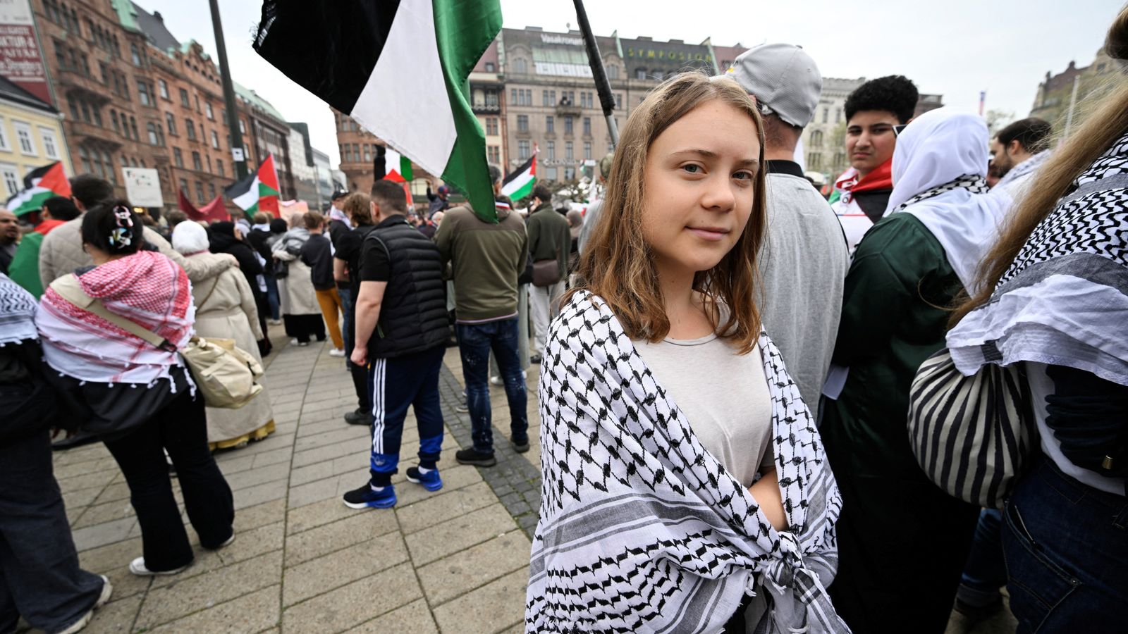 Евровизия 2024: Грета Тунберг се присъединява към пропалестинските протести в Малмьо преди втория полуфинал
