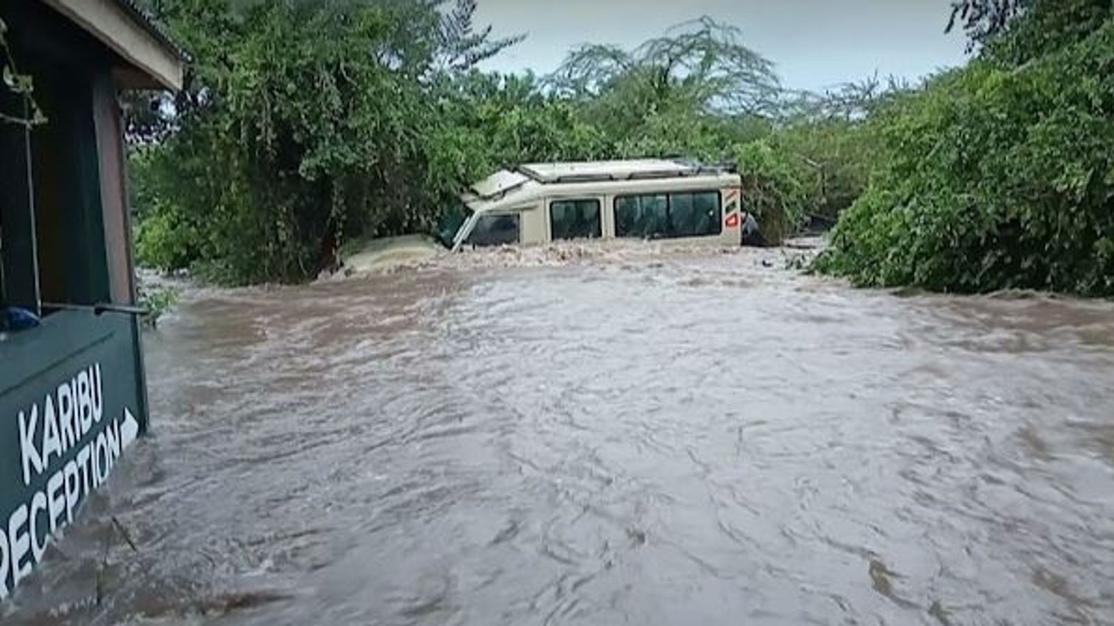 Kenyan tour guide rescues 14 tourists after devastating floods crash through the Maasai Mara