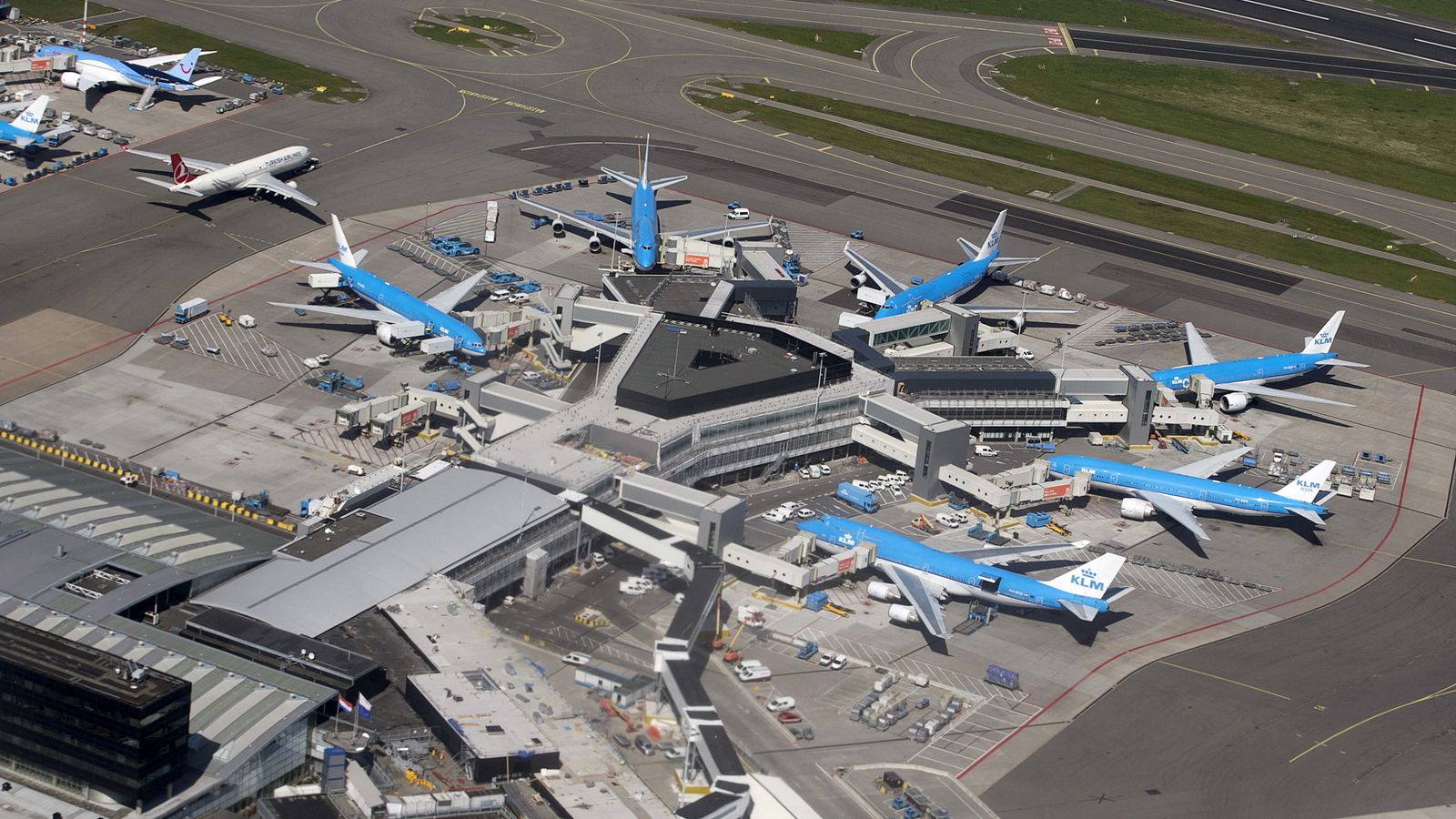 Person dies at Schiphol Airport in Amsterdam after becoming trapped in running aircraft engine