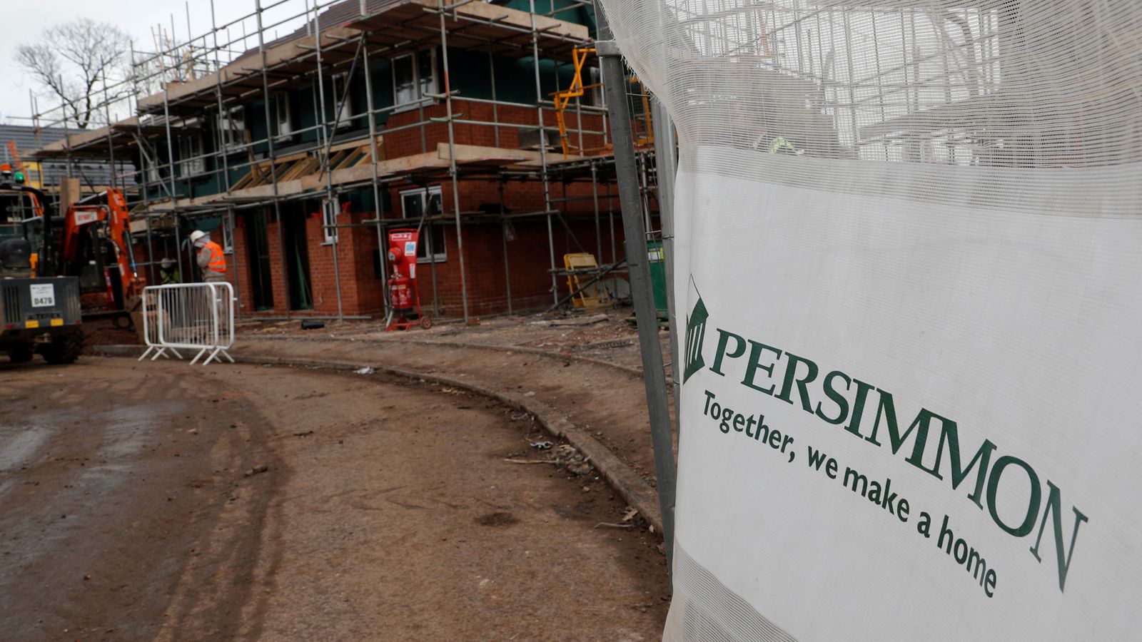 FTSE-100 housebuilder Persimmon weighs £1bn bid for rival Cala