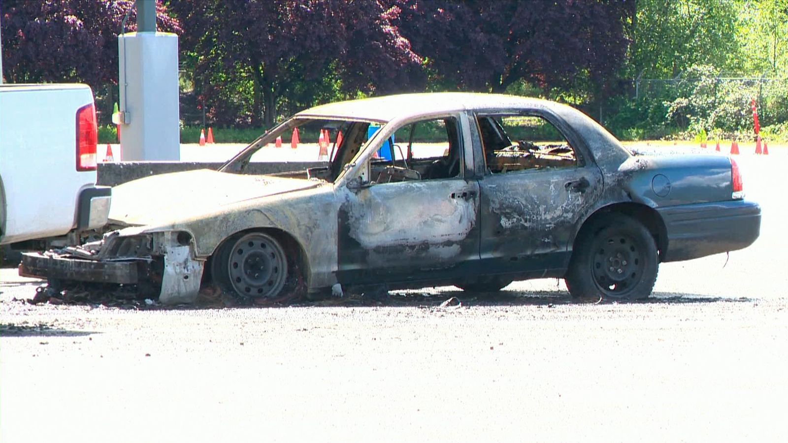 US: At least 15 police vehicles have been set on fire at a training ...