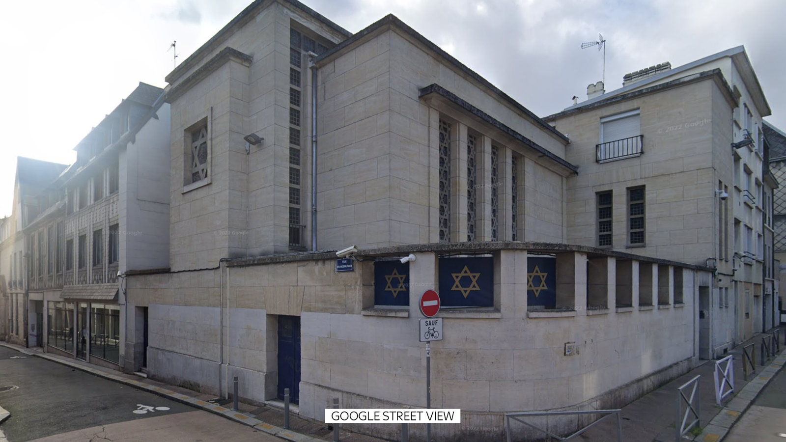 French police shoot dead armed suspect who 'planned to set fire to synagogue'