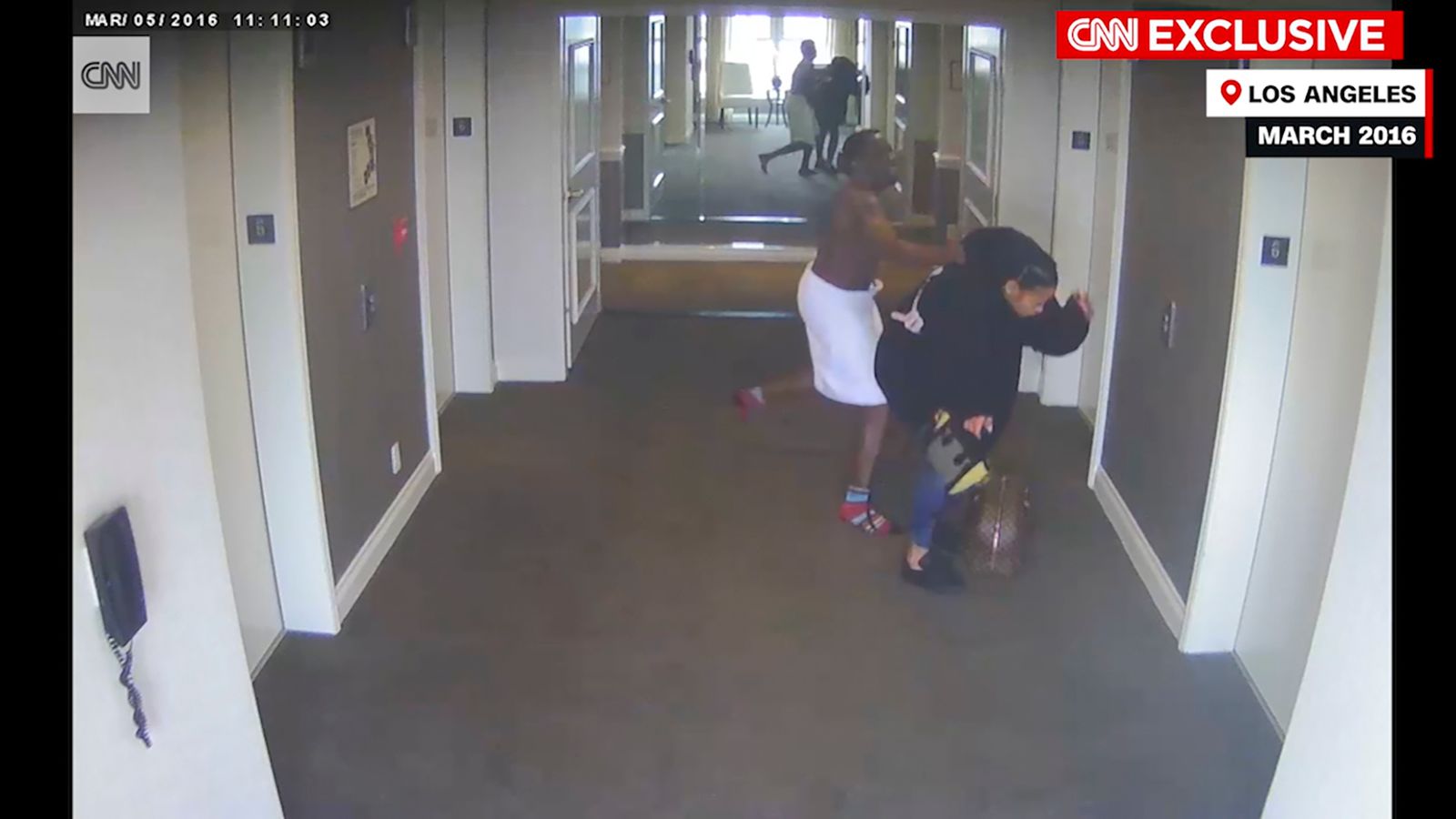 P Diddy: Звезди реагират на видео, показващо как рапър напада Каси Вентура в коридора на хотела