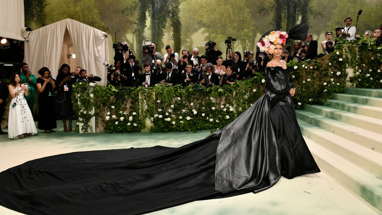 Met Gala 2024: Zendaya, Kim Kardashian, Jennifer Lopez - all the best