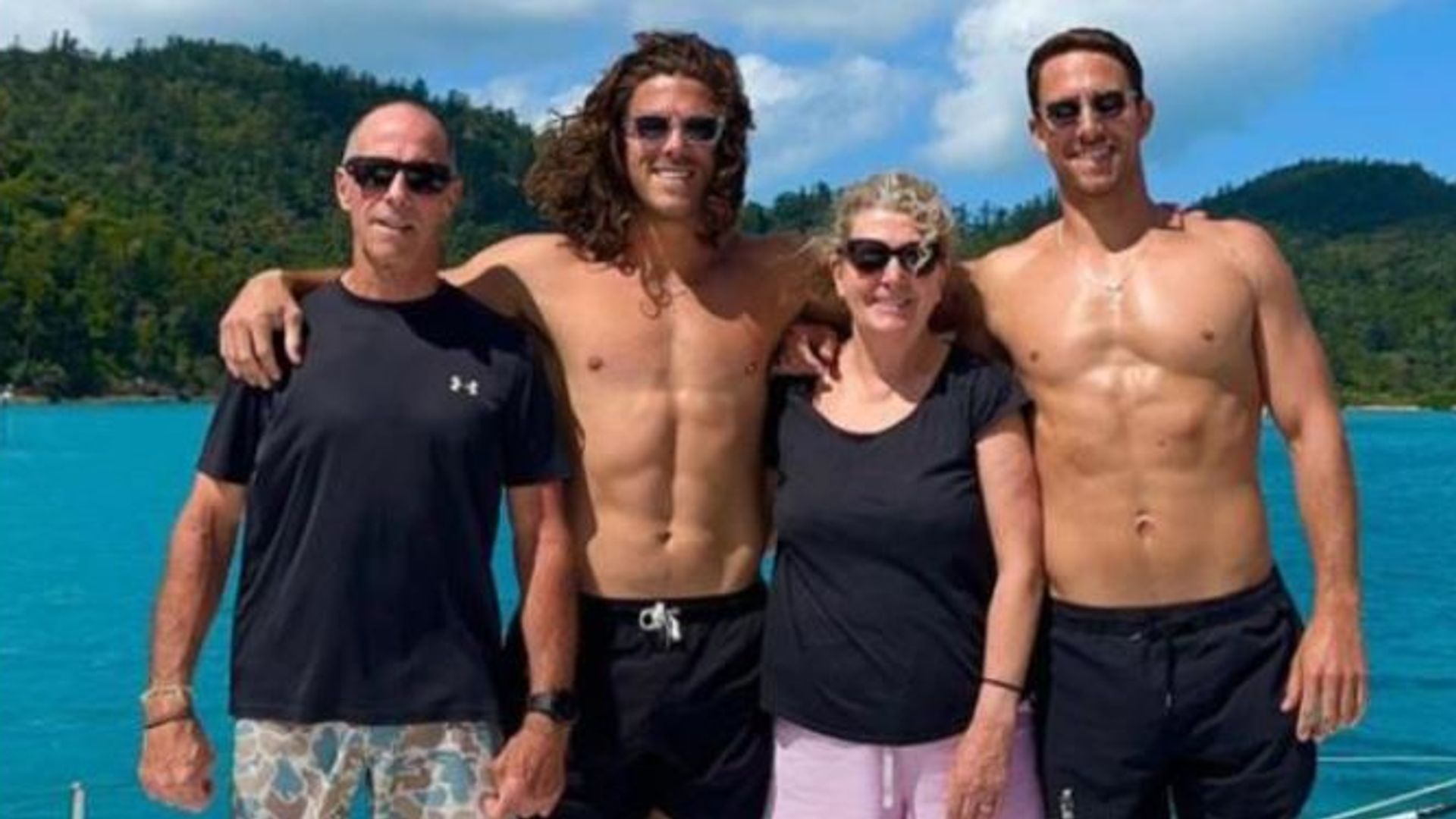 Missing Australian brothers and US tourist 'shot dead by thieves' in Mexico