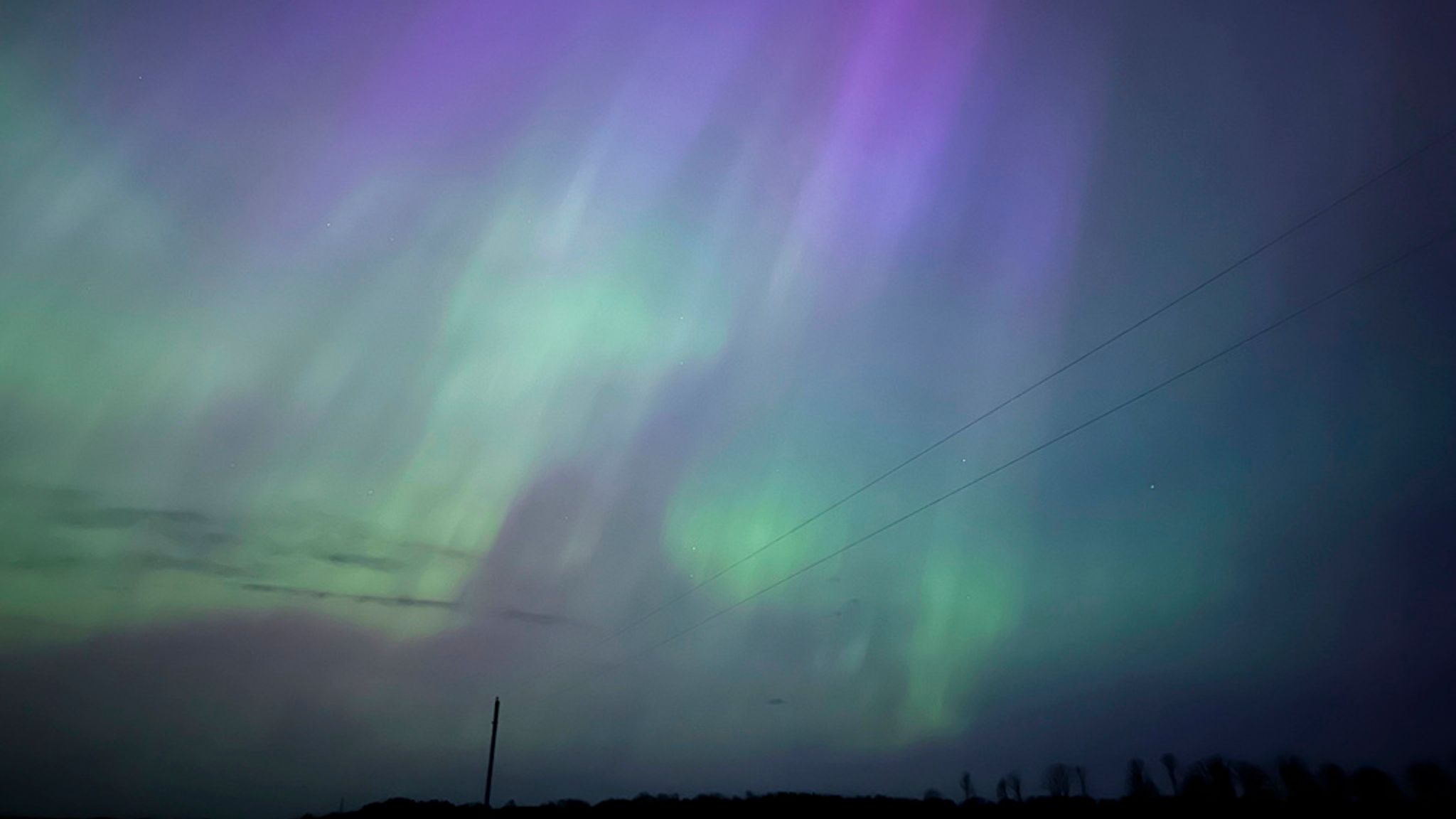 Northern Lights Glow Up Skies Across Uk And Around The World See Best Pictures Here Uk News 8338