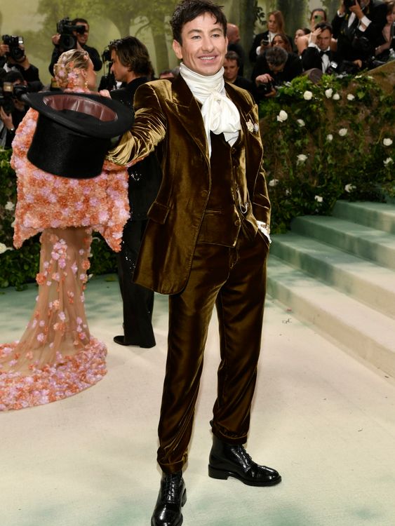Barry Keoghan attends The Metropolitan Museum of Art&#39;s Costume Institute benefit gala celebrating the opening of the "Sleeping Beauties: Reawakening Fashion" exhibition on Monday, May 6, 2024, in New York. (Photo by Evan Agostini/Invision/AP)