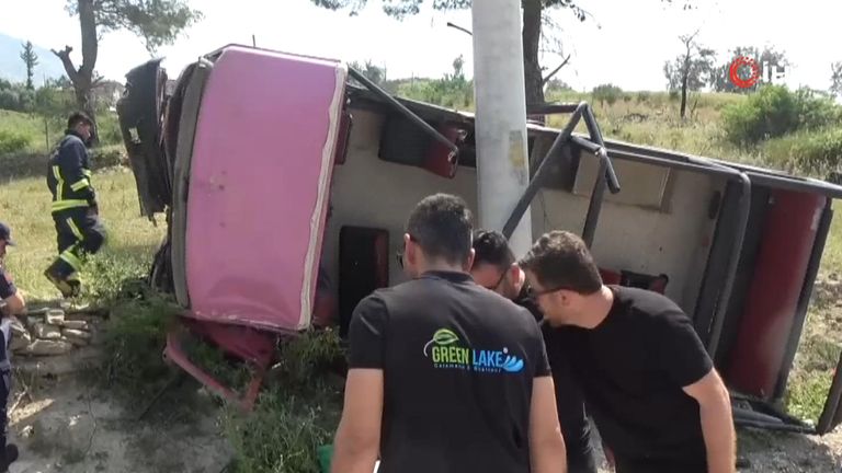 Safari bus crash in Antalya Pic: IHA HQ eiqrdiqdriqdqinv