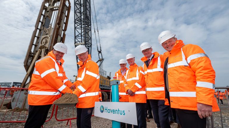 Lewis Gillies, Chief Executive, Haventus 
John Swinney, First Minister of Scotland
Michael MacDougall, Partner, Quantum Capital Group 
Al Denholm, Chief Executive, Scottish National Investment Bank
John Lamont, UK Government Minister for Scotland
Colin Hudson, Managing Director, Banking & Investments, UK Infrastructure Bank
Pic: Scotland National Investment Bank