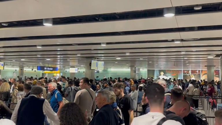 Airport chaos across UK as border system down'