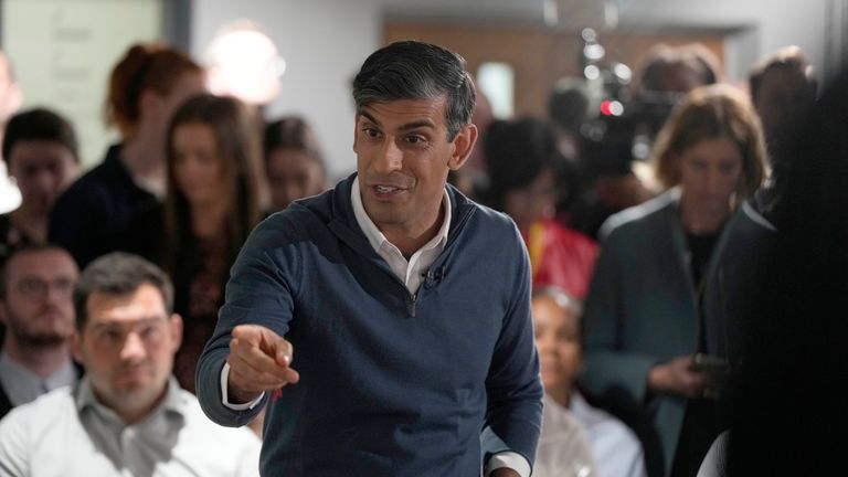 Britain&#39;s Prime Minister Rishi Sunak speaks to employees of a ceramic manufacturing plant during a Conservative general election campaign event in Stoke On Trent, England, Tuesday, May 28, 2024 . (AP Photo/Alastair Grant, Pool)