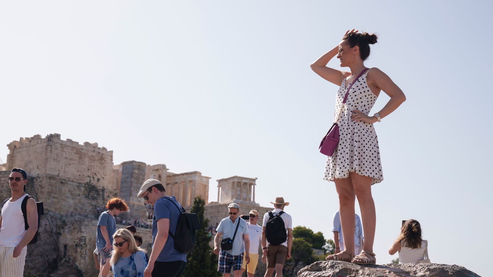 Гърция: Атина затваря Акропола и училищата заради горещи вълни