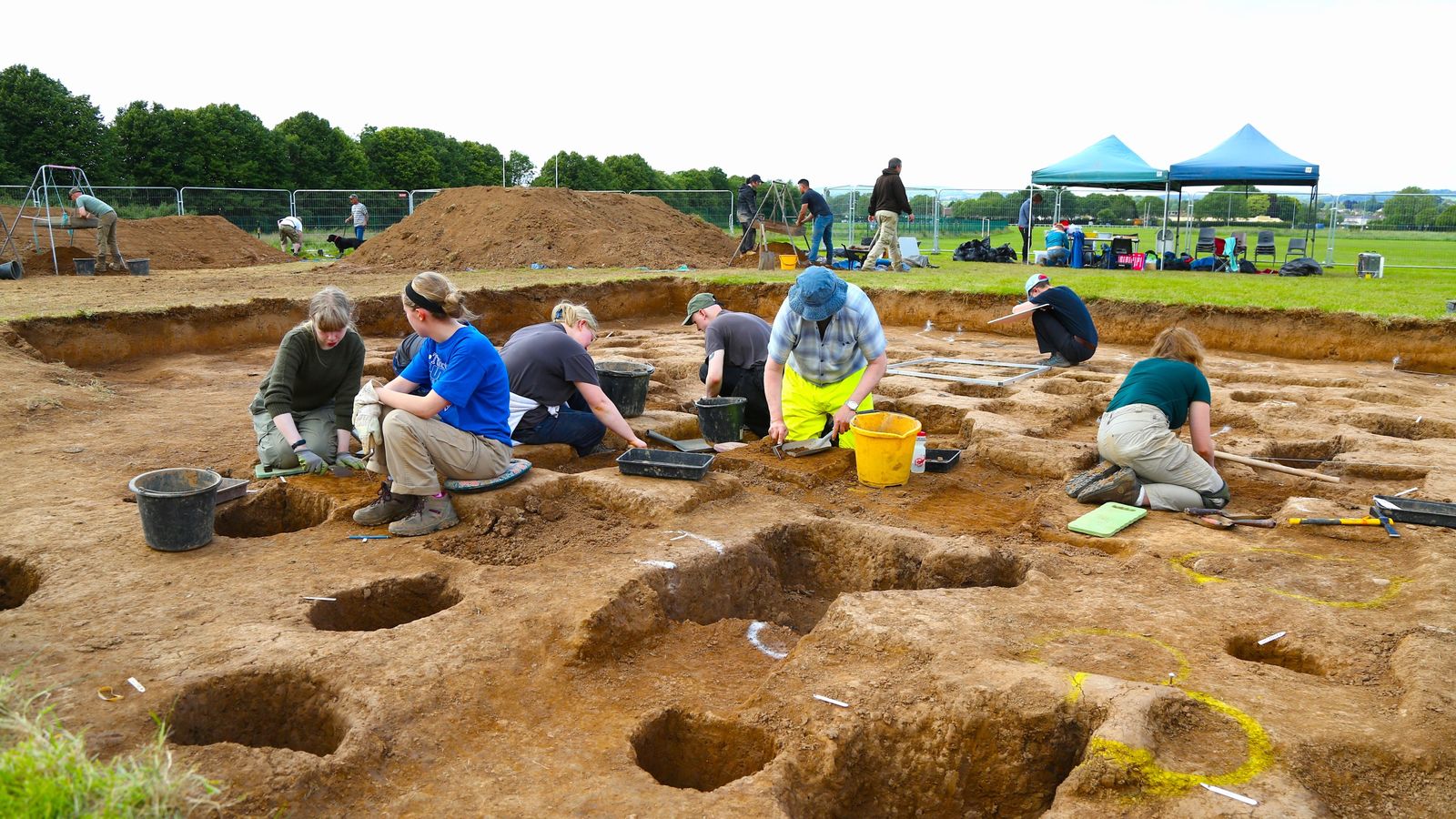 Cardiff University team finds objects dating back up to '4,000 years' underneath city's 'oldest house' in park