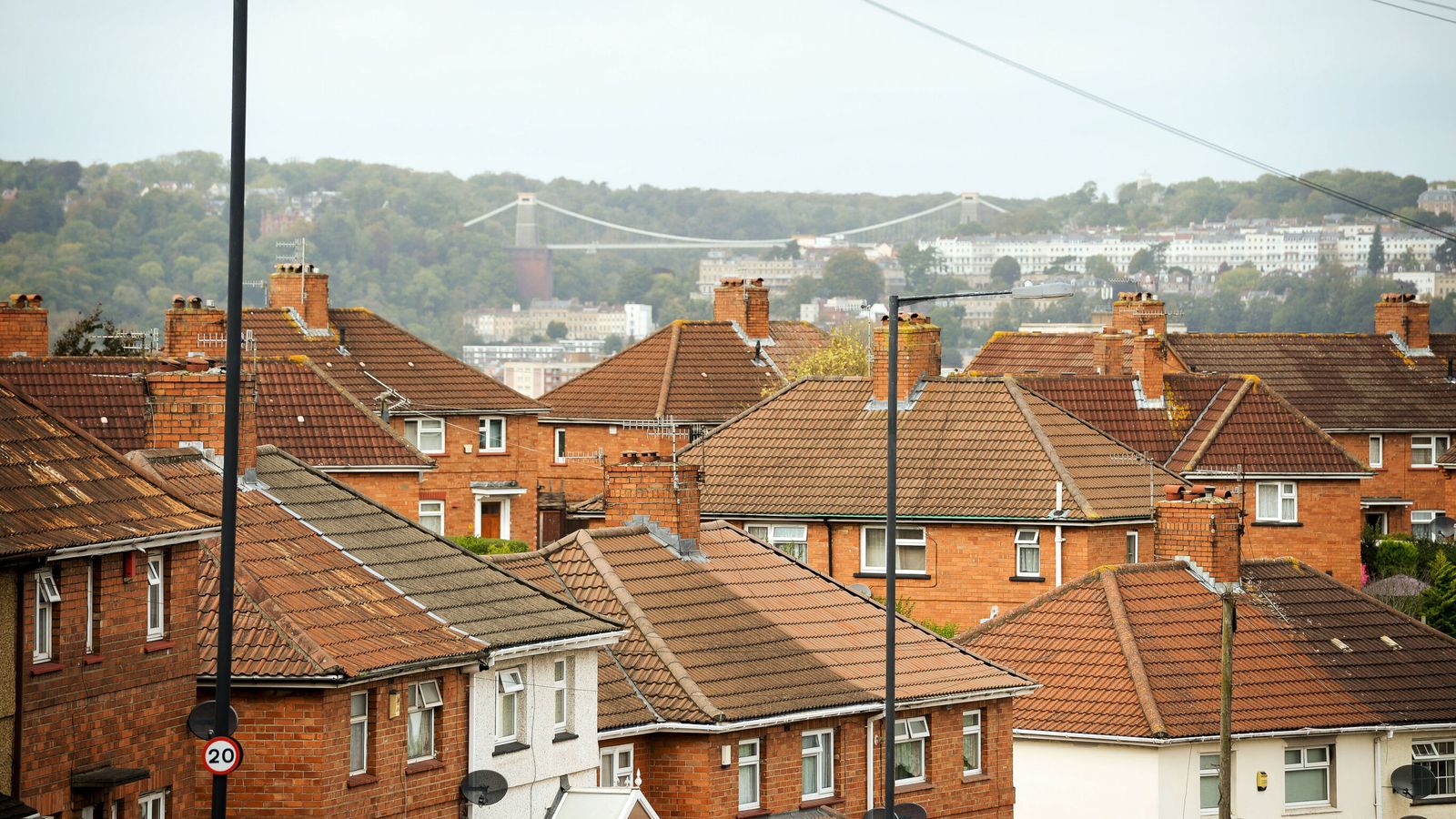 Labour vows to end rental 'bidding wars' - but campaigners say plans only 'tinker at the edges' 