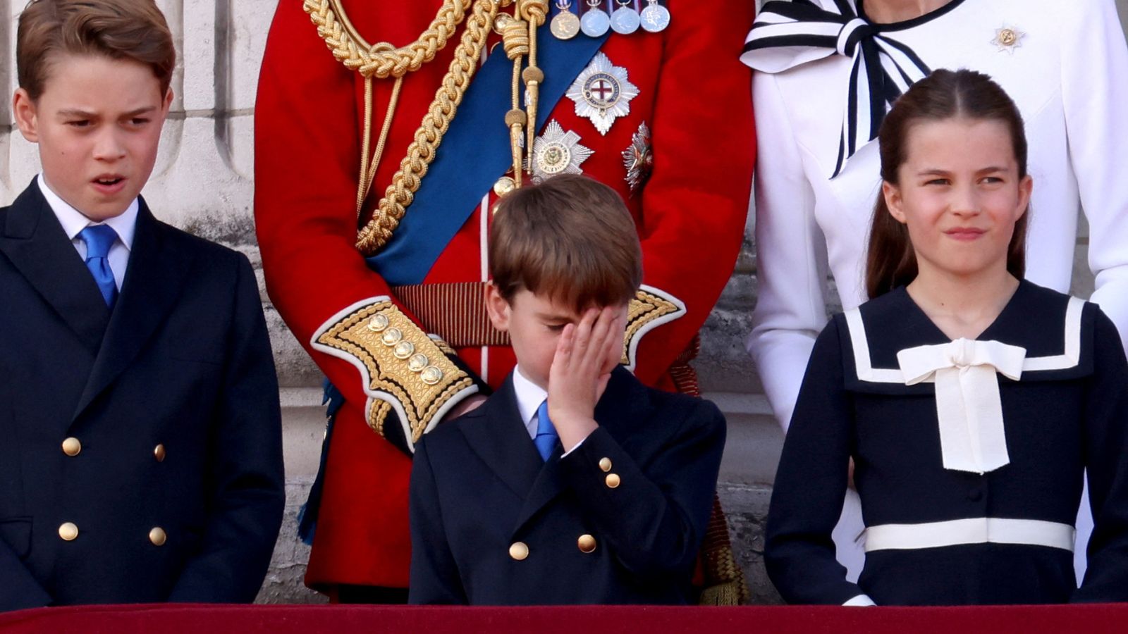 Prince Louis dances to the bagpipes as royal children watch Trooping ...