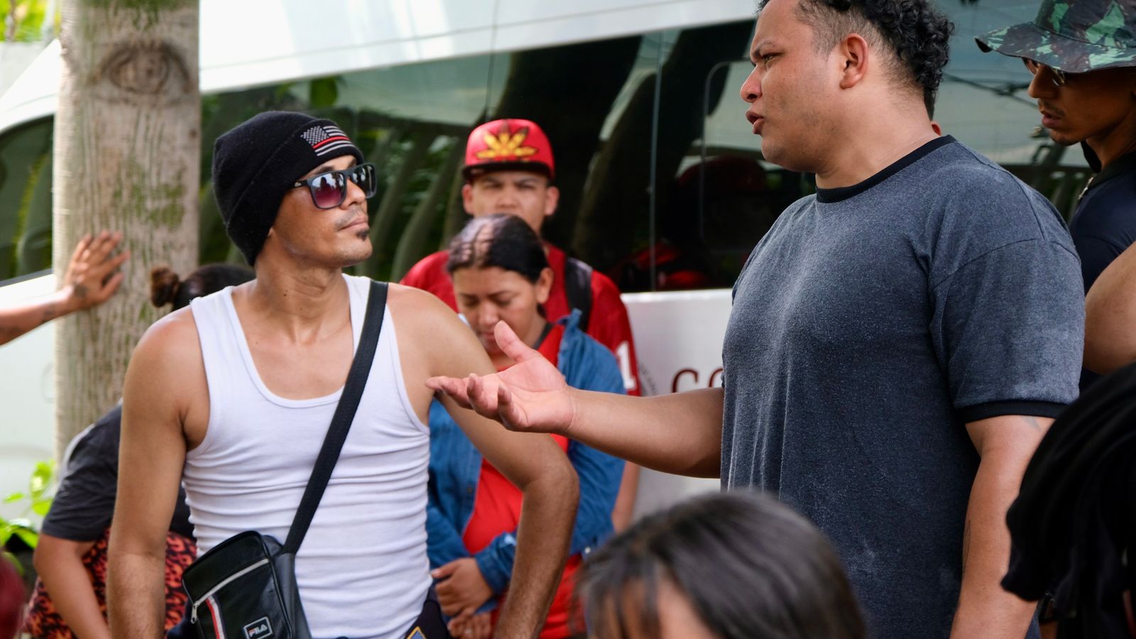 Migrant Routs Thousands of migrants attempt to make the dangerous journey from Mexico ...