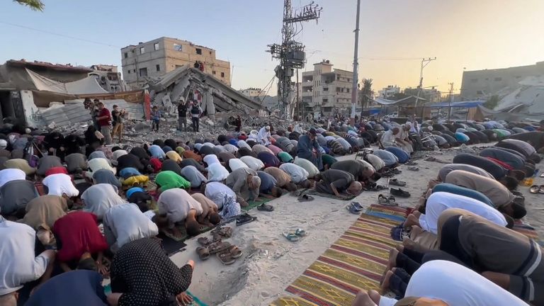 eid al adha gaza palestine prayer