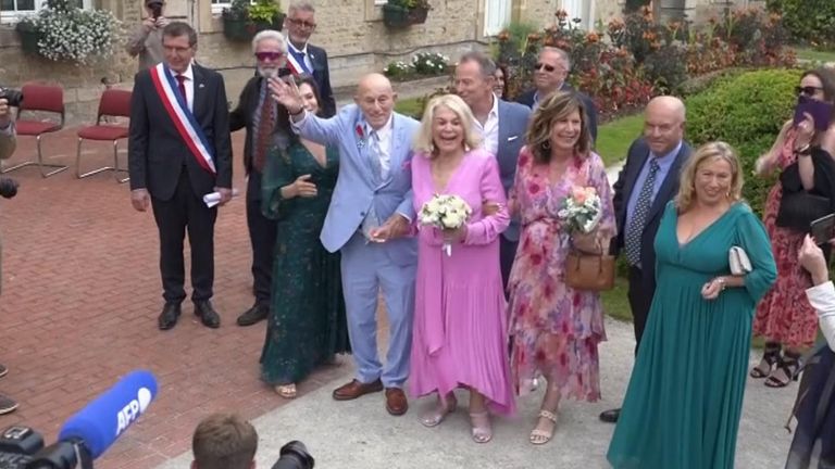 D-Day veteran, 100, marries bride, 96, in France