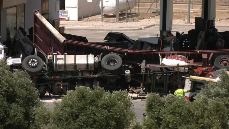 Lorry Crashes Into Petrol Station, No Fatalities Reported