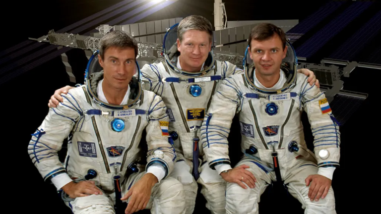  Sergei Krikalev (left), William Shepherd (centre) and Yuri Gidzenko (right) who became the first long-term crew on the ISS in 2000. Pic: NASA