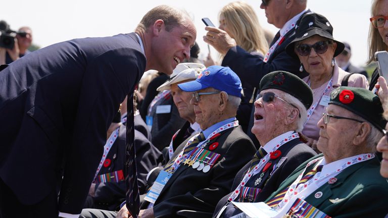 Prince William speaks to Canadian veterans.  Photo: AP 
