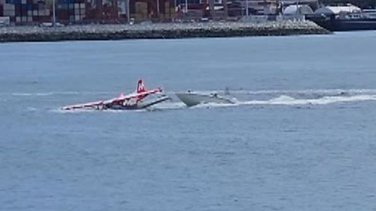People injured after seaplane crashes into boat in Vancouver