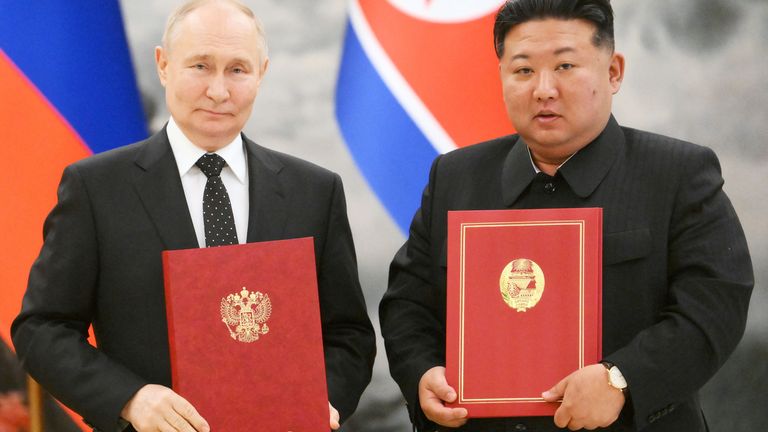 Russia's President Vladimir Putin and North Korea's leader Kim Jong Un pose for a photo during a signing ceremony following bilateral talks in Pyongyang, North Korea June 19, 2024. Sputnik/Kristina Kormilitsyna/Kremlin via REUTERS ATTENTION EDITORS - THIS IMAGE WAS PROVIDED BY A THIRD PARTY.