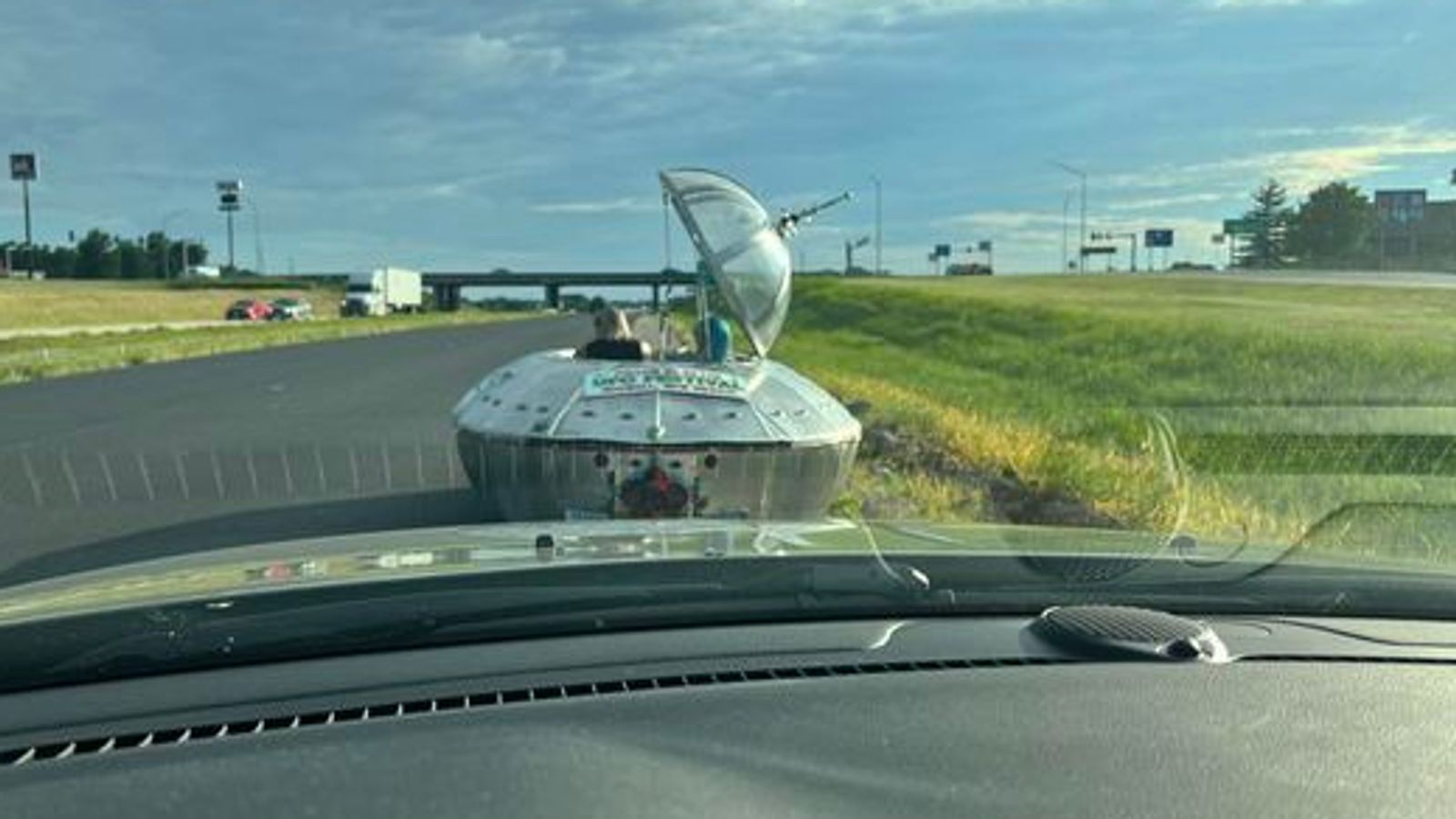 UFO-style car pulled over by police on motorway | US News | Sky News