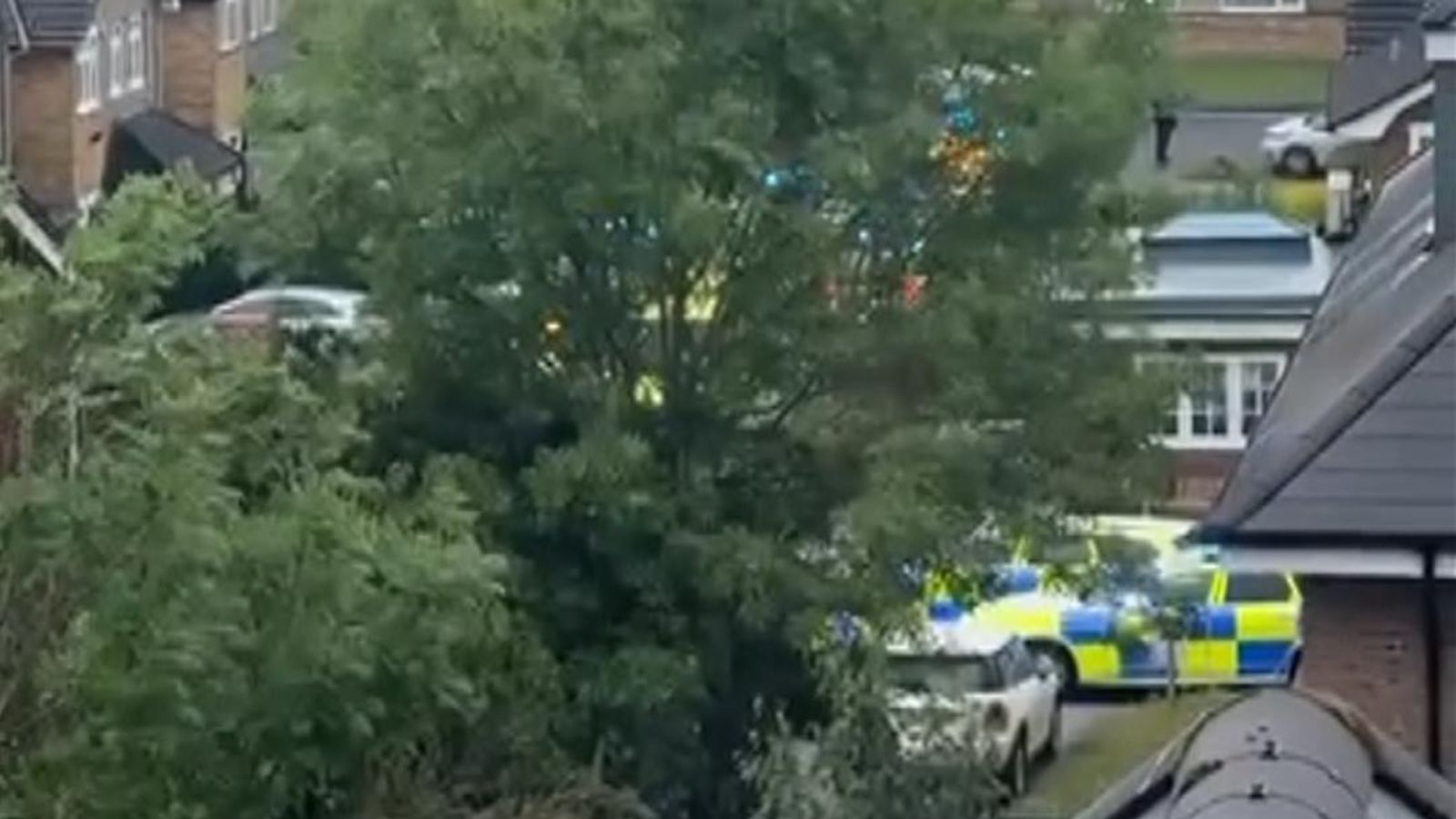 Police continue operations in Bushey amid triple murder manhunt | UK ...