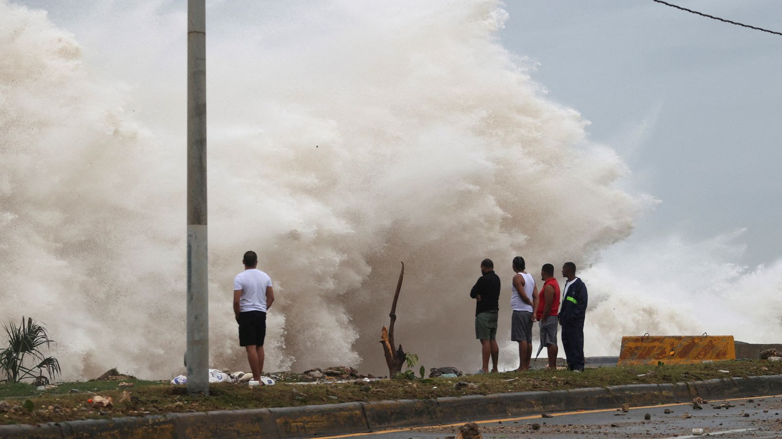 Jamaica set to be battered by Hurricane Beryl | World News | Sky News